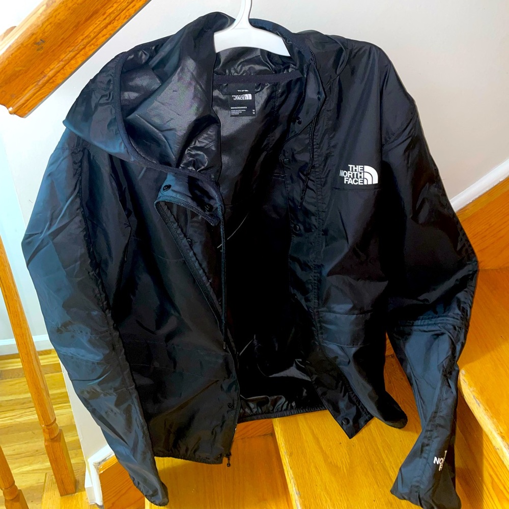 NORTHFACE WINDBREAKER